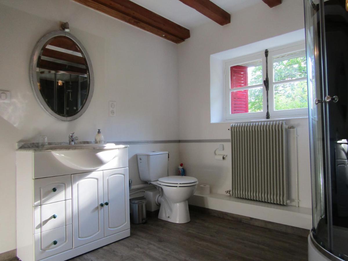 Le Pont Du Roy Bed & Breakfast Besse-et-Saint-Anastaise Exterior photo